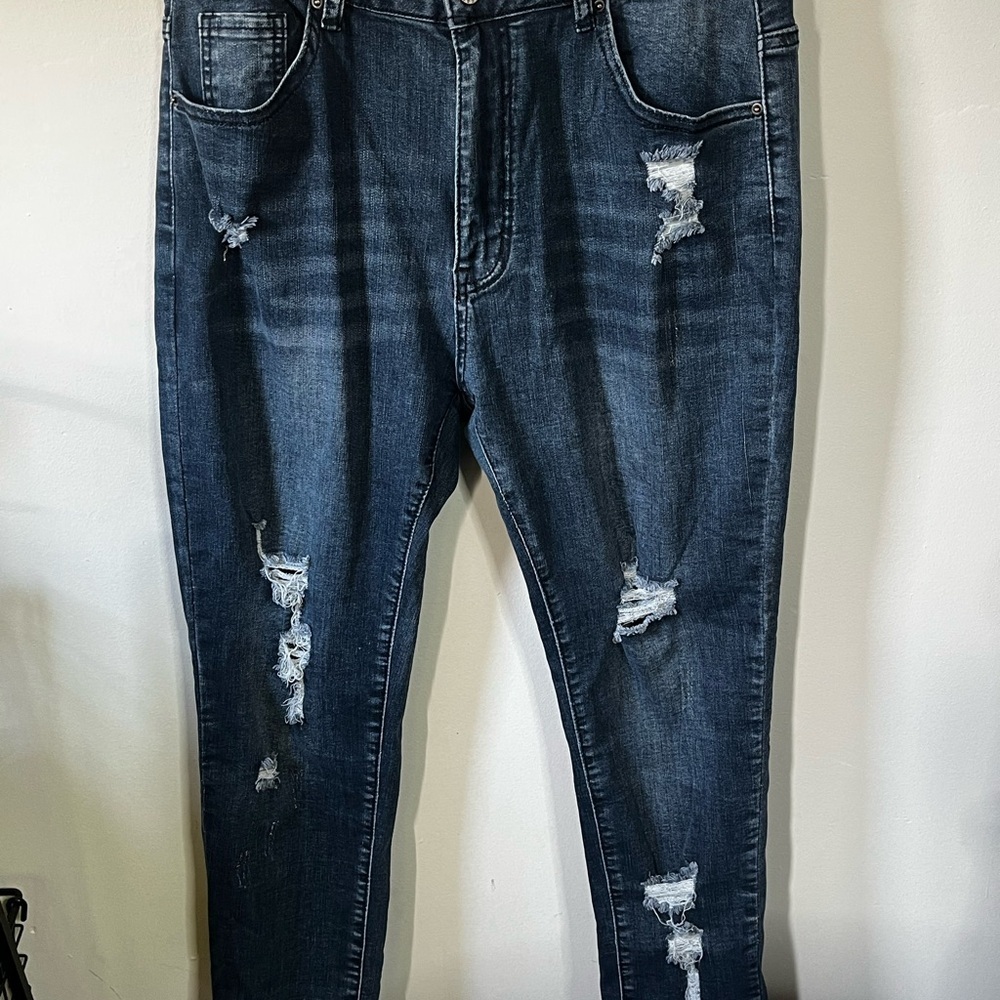Distressed Blue Jeans Sz XL